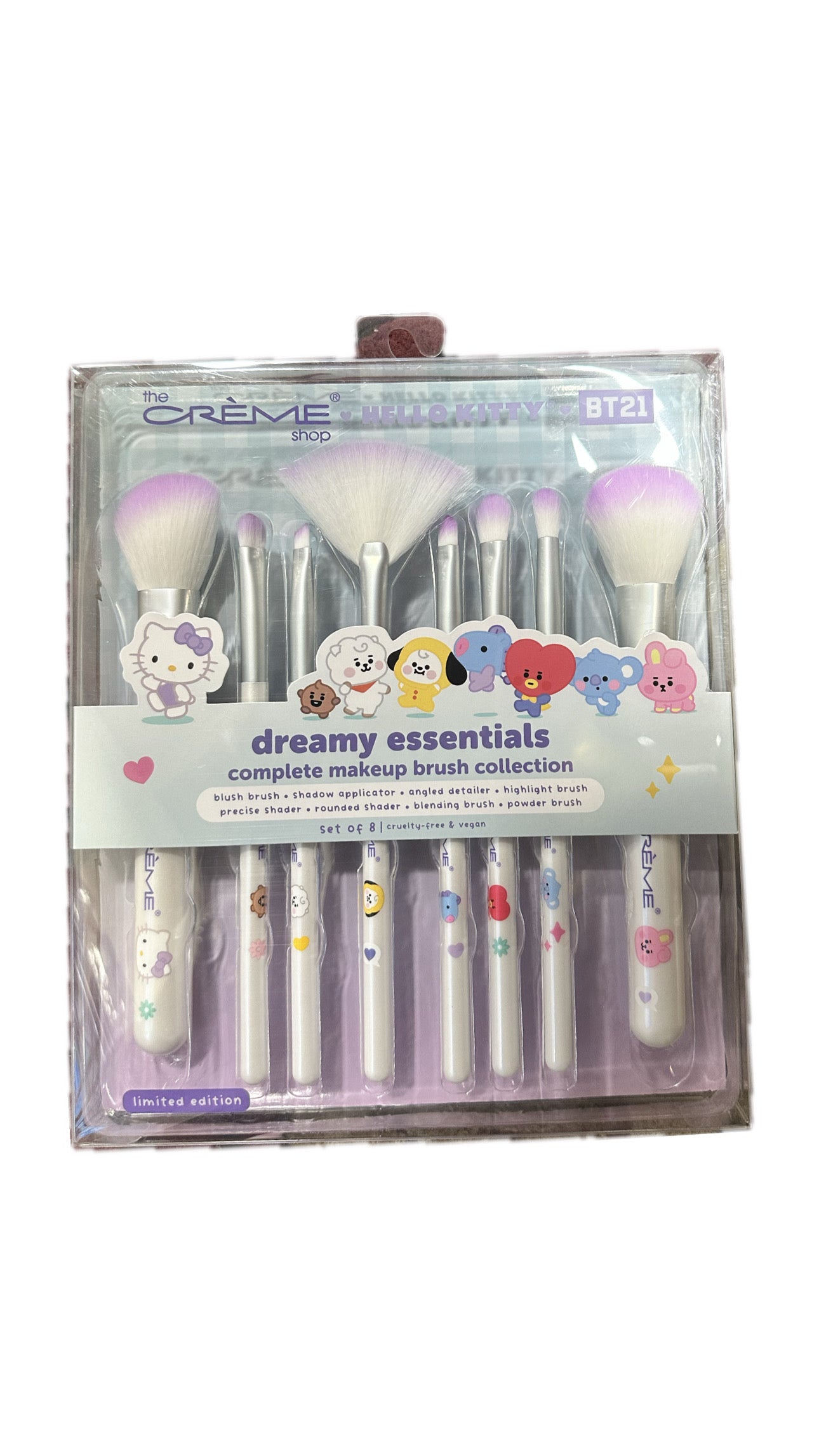 The crème Hello Kitty x BT21 Dreamy essentials